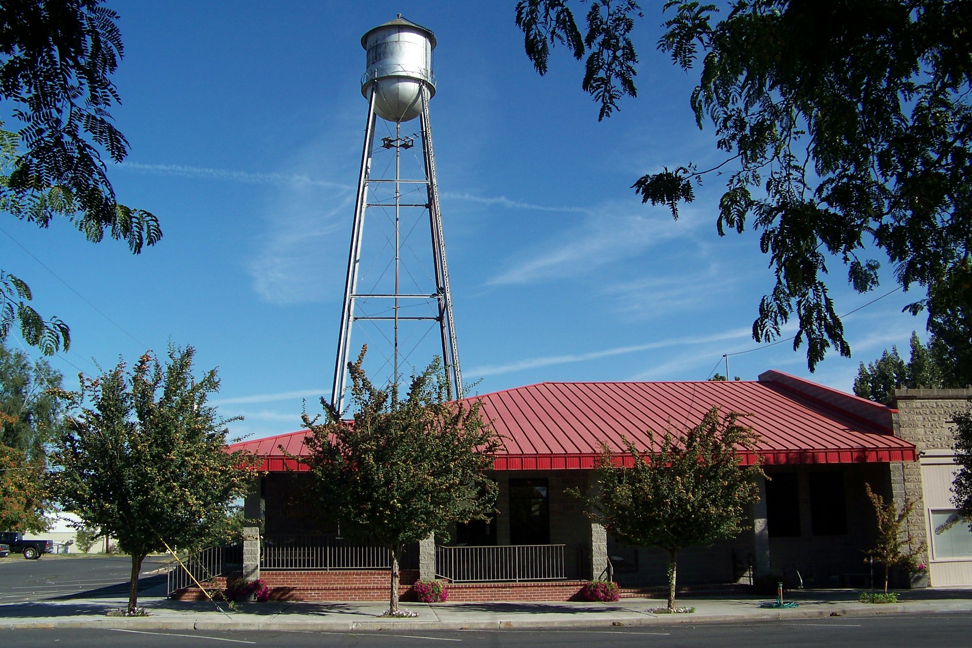 Stanfield Public Library building